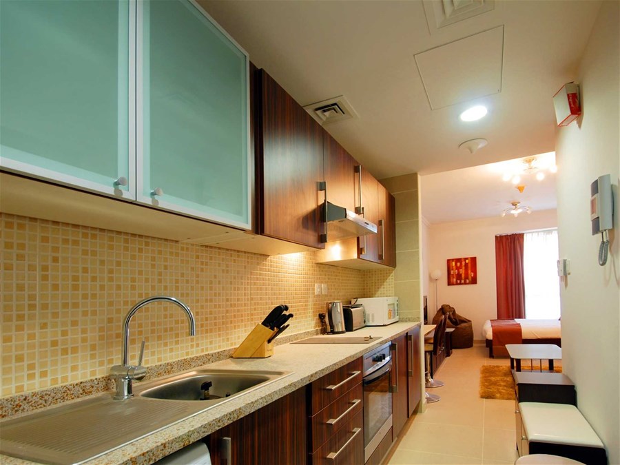 Studio Apartment In Jumeirah Lake Towers Alpha Holiday Lettings