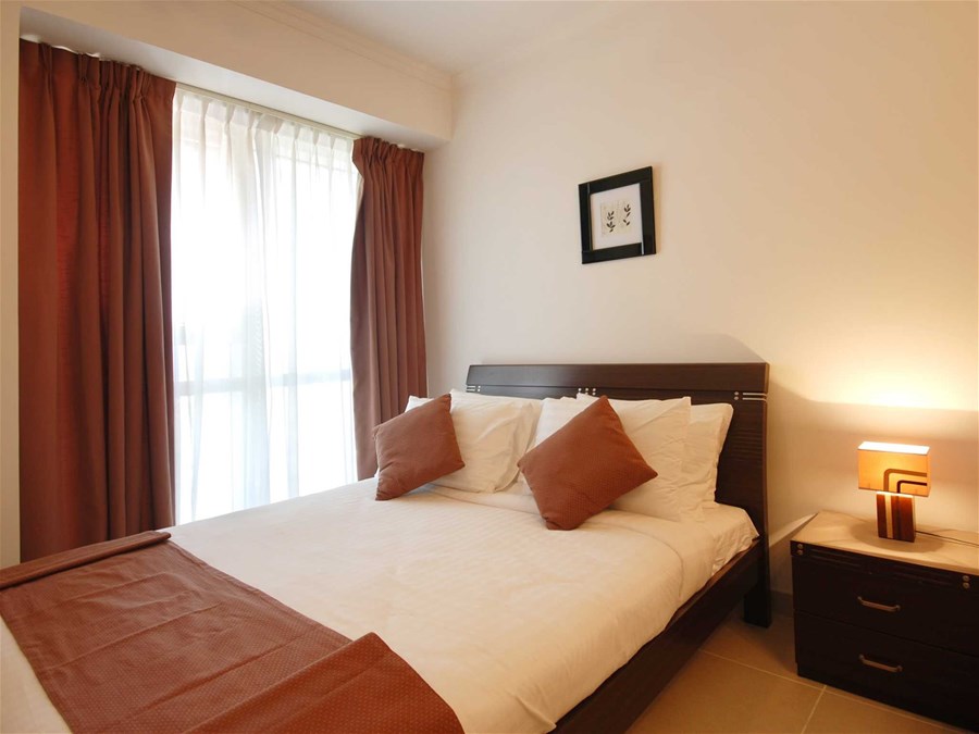 Studio Apartment In Jumeirah Lake Towers Alpha Holiday Lettings