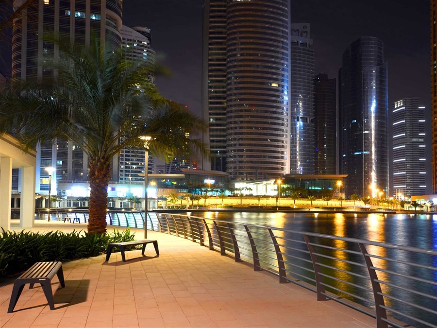 Studio Apartment In Jumeirah Lake Towers Alpha Holiday Lettings