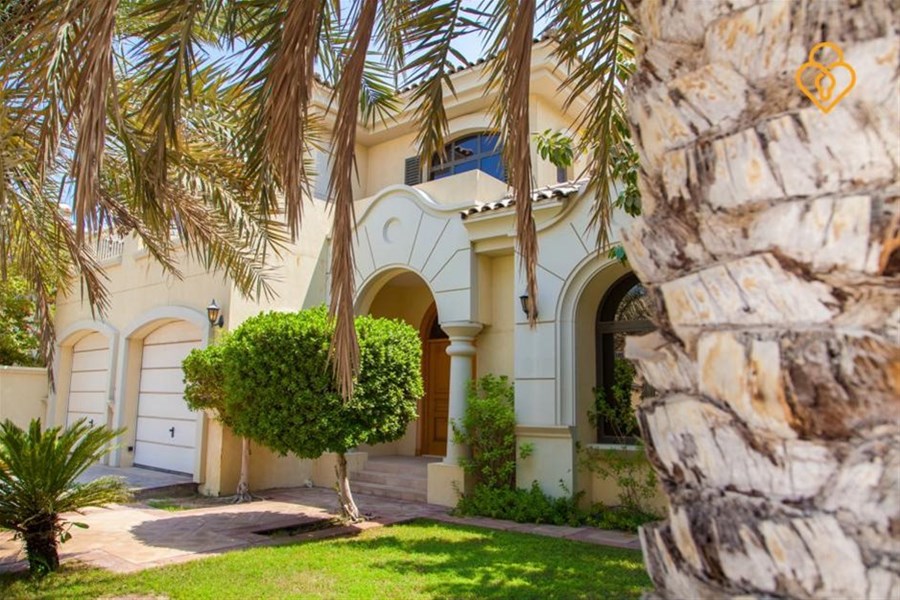4 Bedroom Villa In Palm Jumeirah Villas Alpha Holiday Lettings