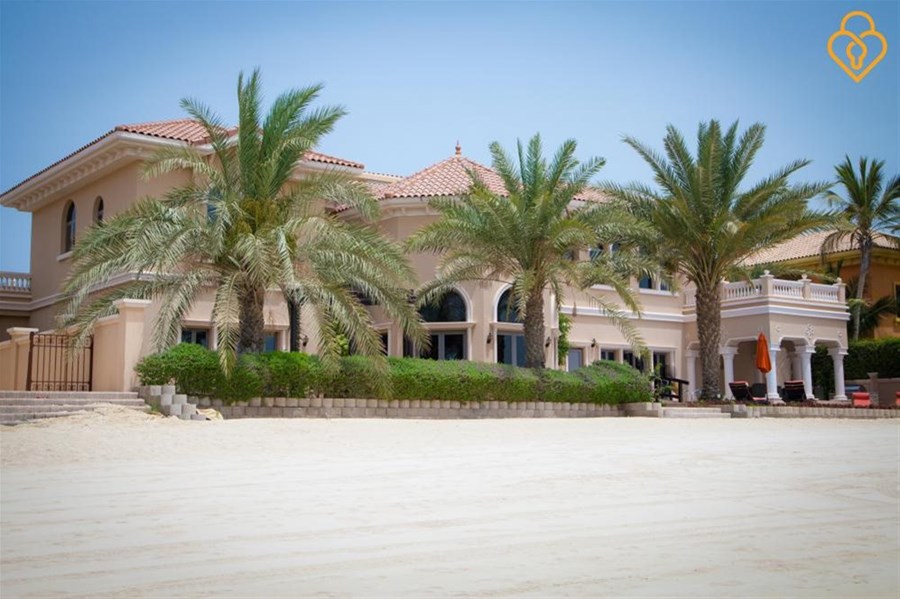 7 Bedroom Villa In Palm Jumeirah Villas Alpha Holiday Lettings