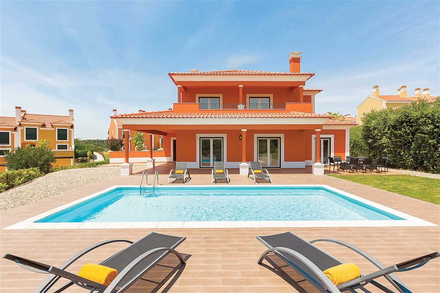 4 Bedroom Villa In Campo Real Alpha Holiday Lettings